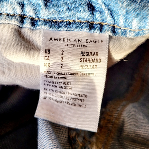 American Eagle Outfitters Light Wash Denim Jogger Pants Size 2 - Picture 15 of 16